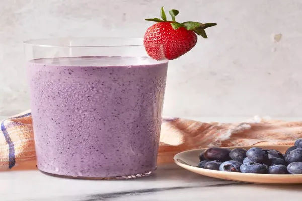 Strawberry Blueberry Banana Smoothie