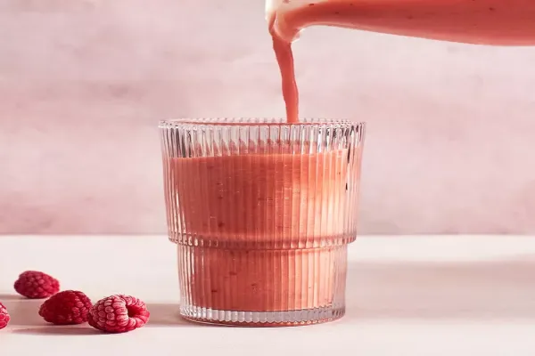 Mango Raspberry Smoothie