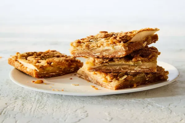 Fresh Apple Squares