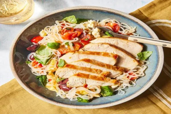 Shirataki Noodles with Chicken Feta & Tomato