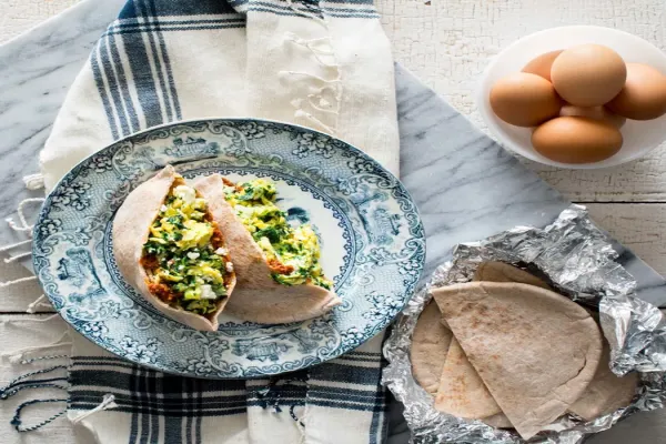 Spinach & Feta Scrambled Egg Pitas