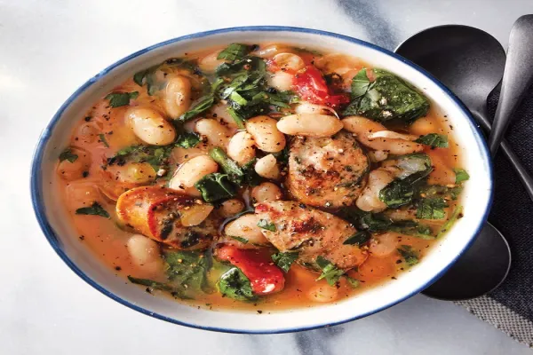 Slow Cooker White Bean Spinach & Sausage Stew