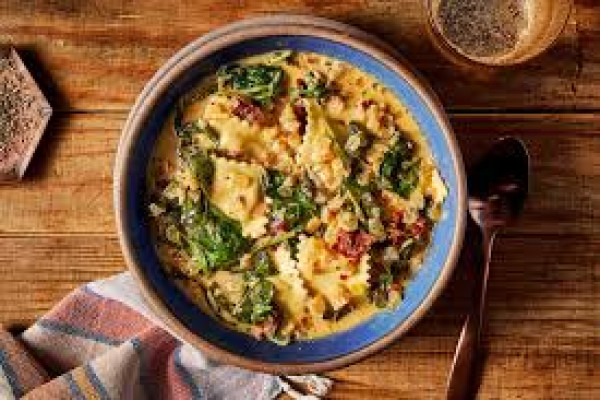 Creamy Sun Dried Tomato & Spinach Soup